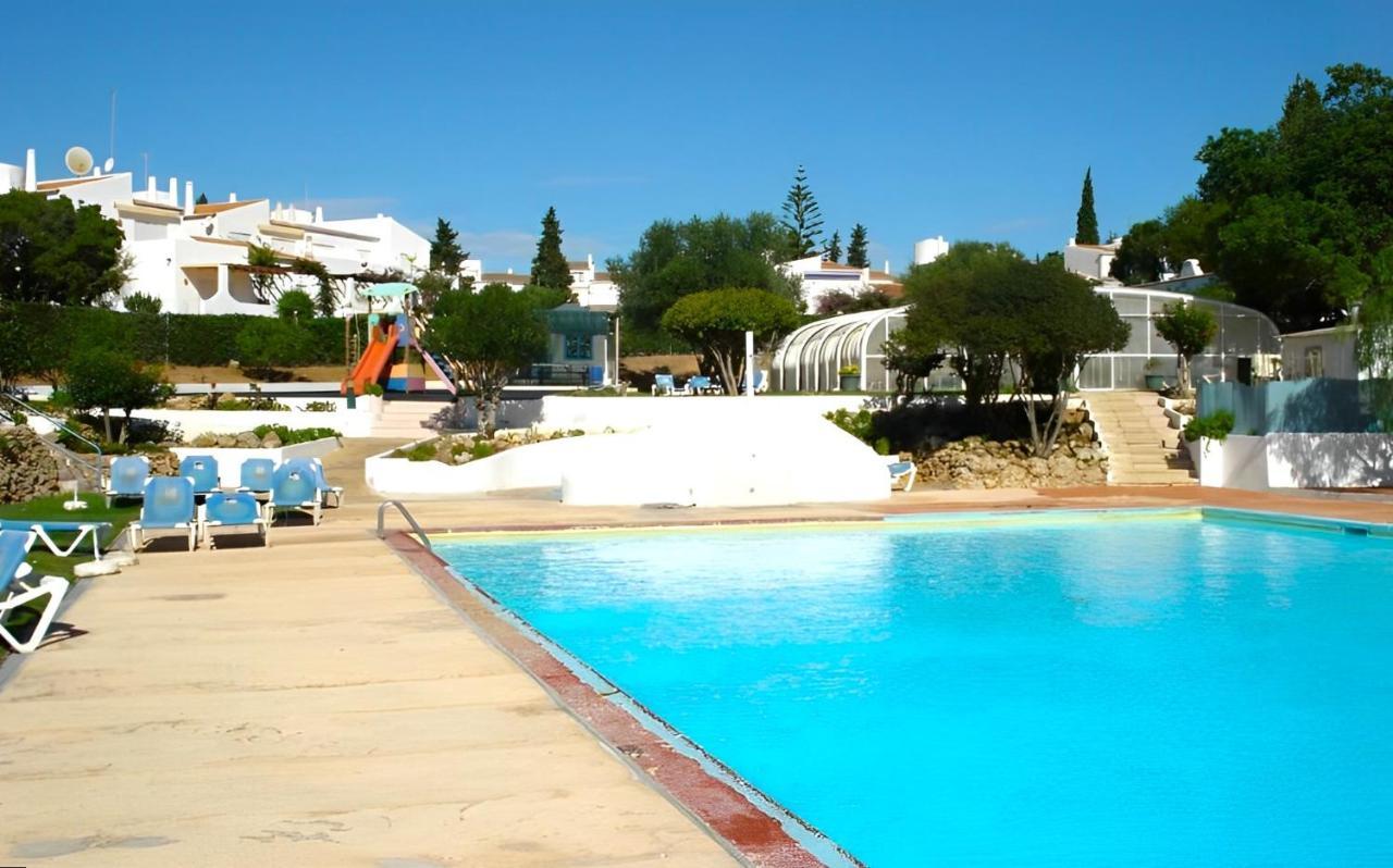 Armacao De Pera Twins 3 With Pool By Homing Leilighet Eksteriør bilde